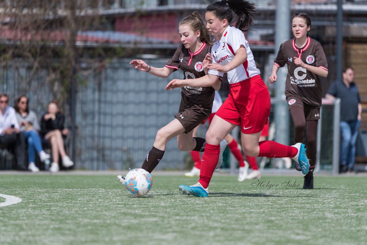 Bild 270 - wBJ St. Pauli - Walddoerfer : Ergebnis: 1:11